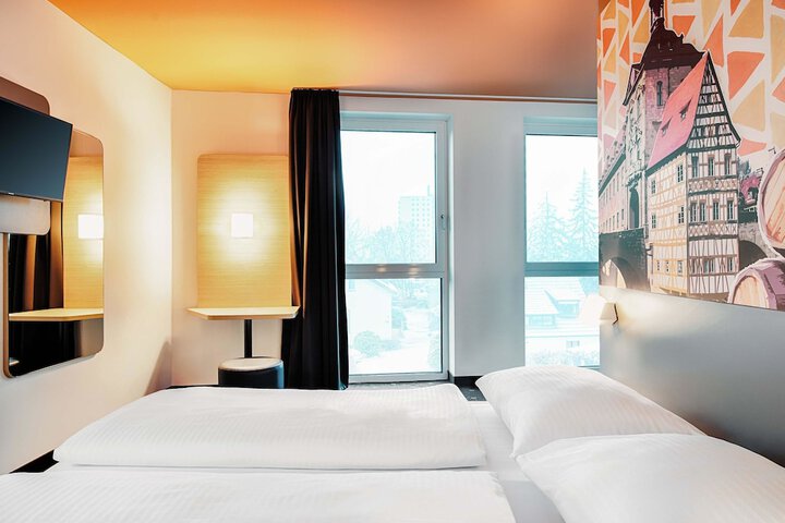 Room 14 of 26