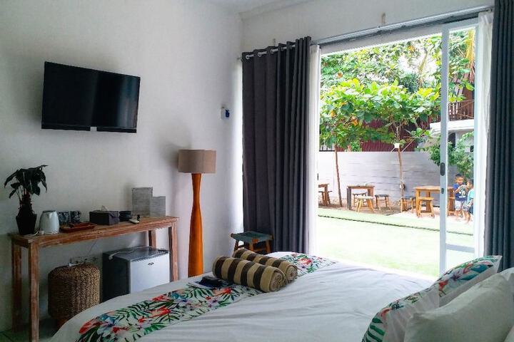 Room 6 of 45