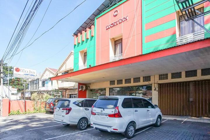 HOTEL LUCKY INN