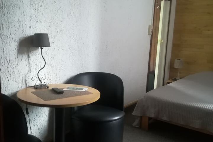Room 11 of 53