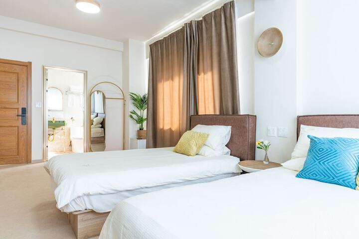 Room 15 of 47