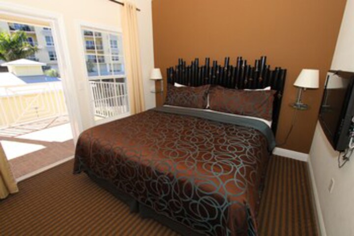 Room 19 of 159