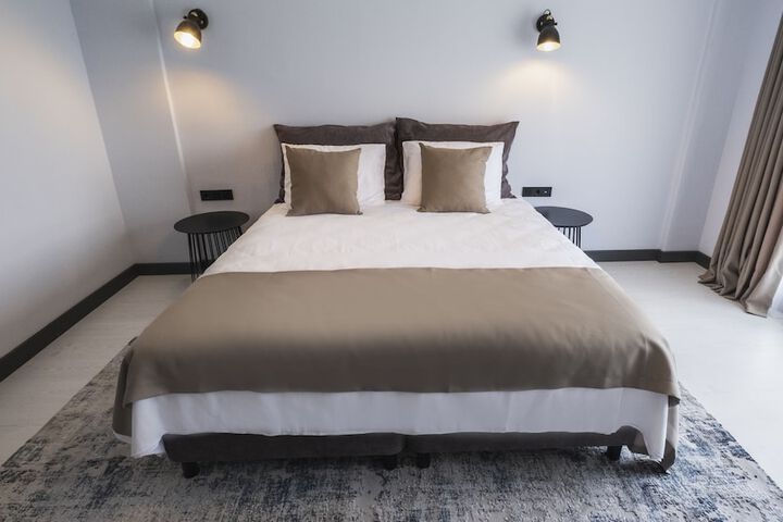 Room 17 of 50