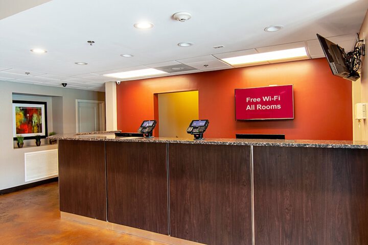 Concierge desk
