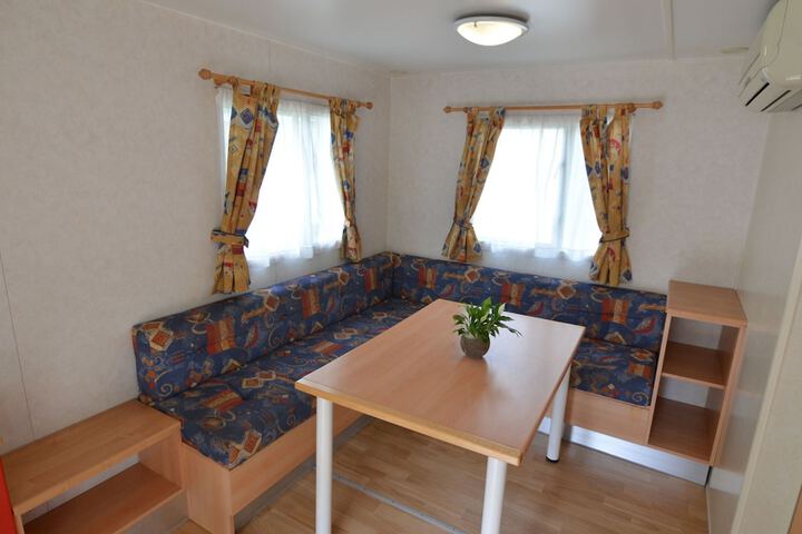 Room 7 of 40