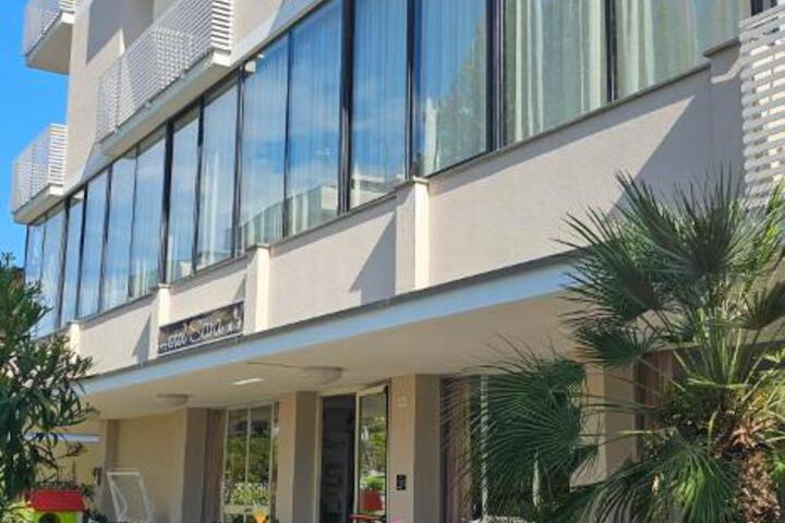 Hotel Sara** Cesenatico