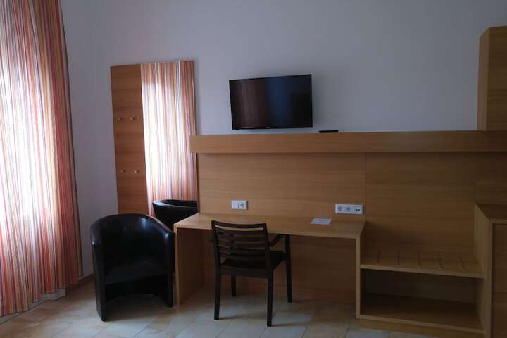 Room 19 of 50