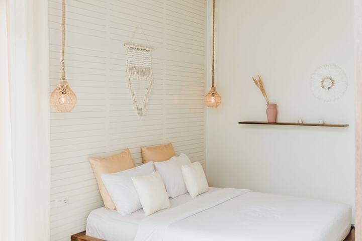 Room 8 of 26