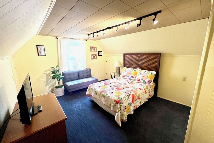 Room 25 of 67