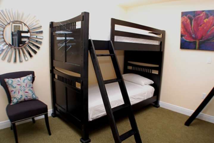 Room 4 of 24