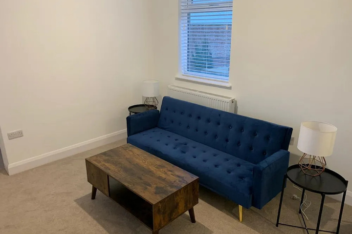 Room 10 of 17