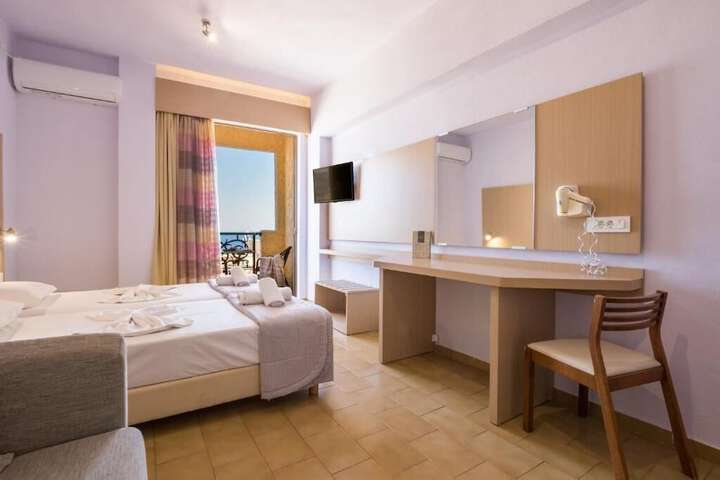 Room 20 of 80