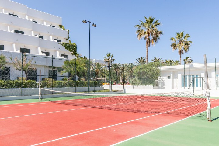 Tennis court
