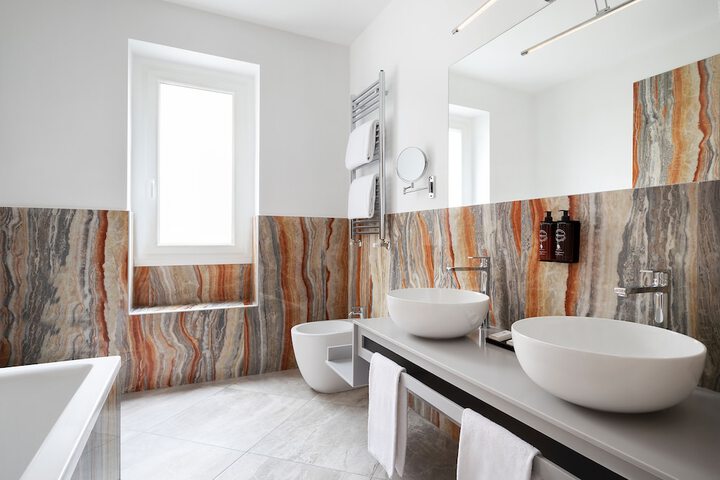 Clean Restrooms