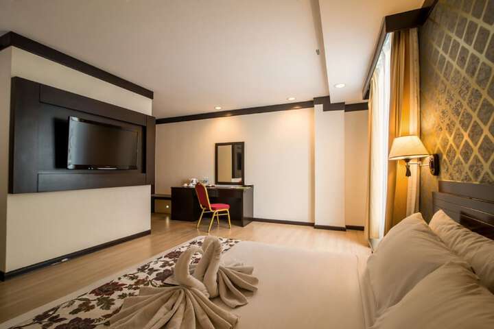 Room 22 of 43