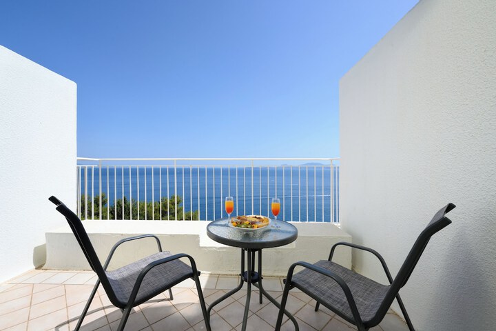 Terrace/Patio 56 of 180