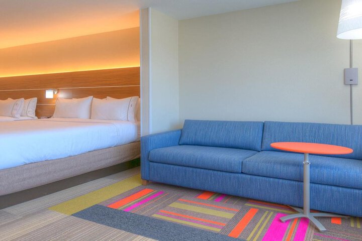 2 Queen Beds (5 of 12)