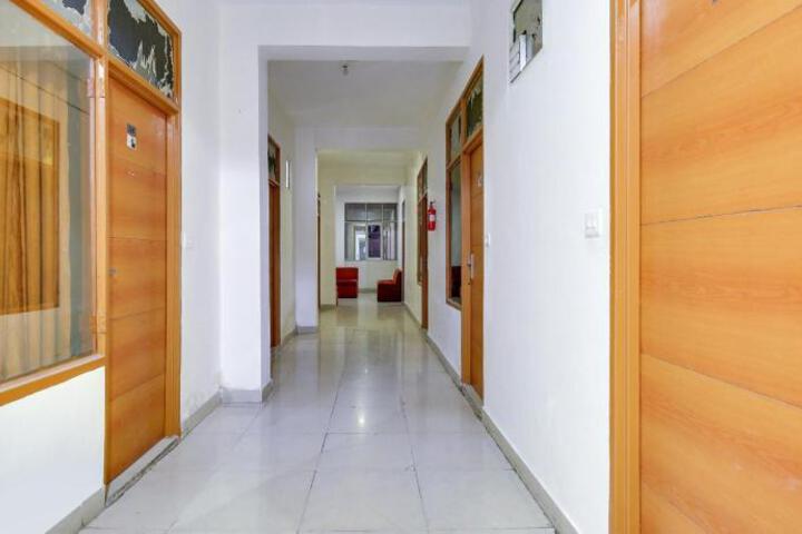 Hotel O Platinum Inn