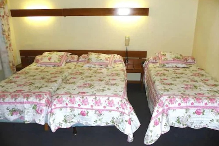 Room 15 of 28