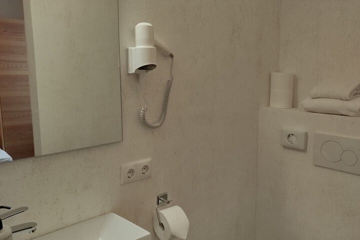 Room 40 of 65