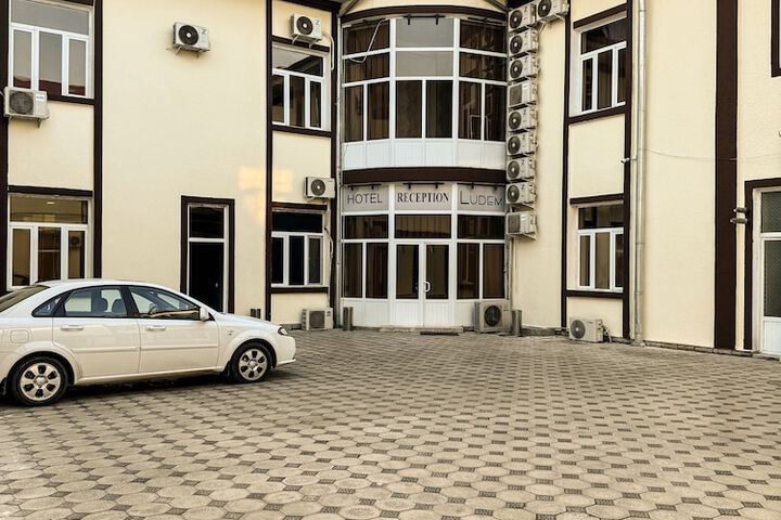 Hotel 4 of 32