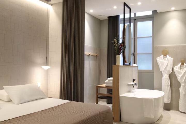 Room 123 of 780