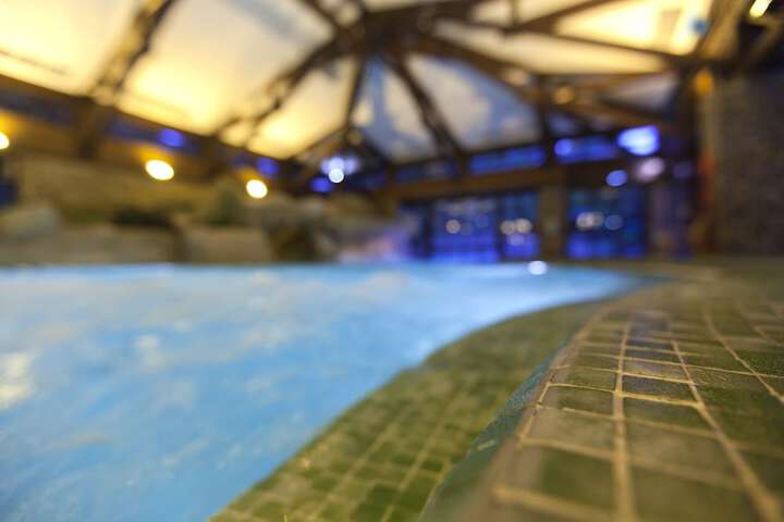 Pools & Facilities