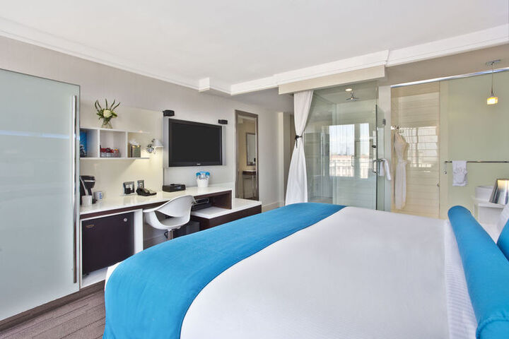 Signature 2 Double Beds (5 of 8)
