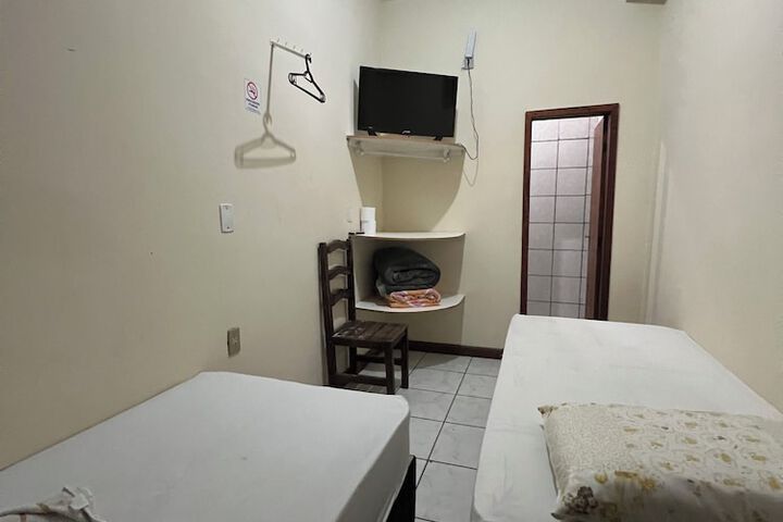 Room 46 of 74