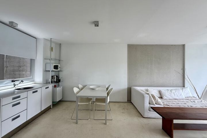 Room 21 of 53