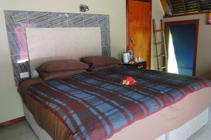 Room 6 of 92