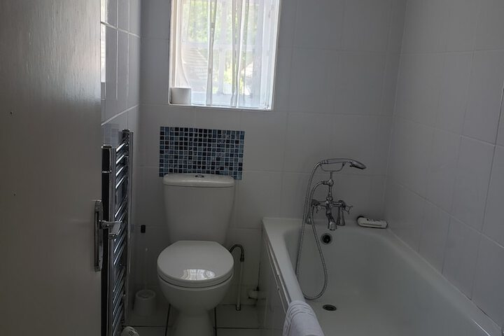 Room 8 of 17