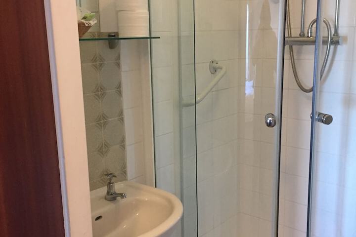 Room 55 of 74