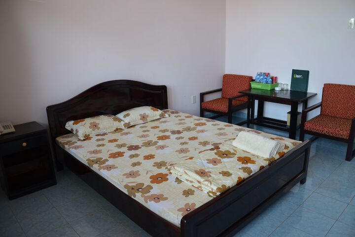 Room 3 of 34