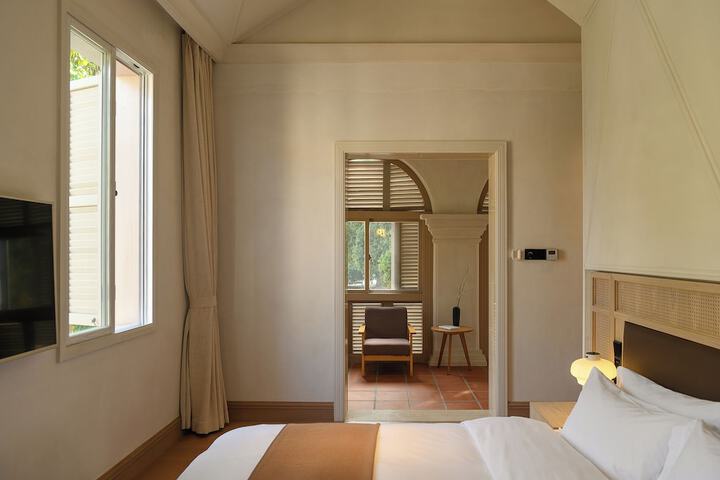 Room 7 of 85
