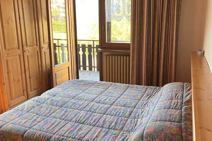 Room 9 of 51
