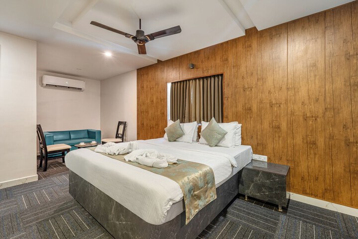 Room 16 of 48