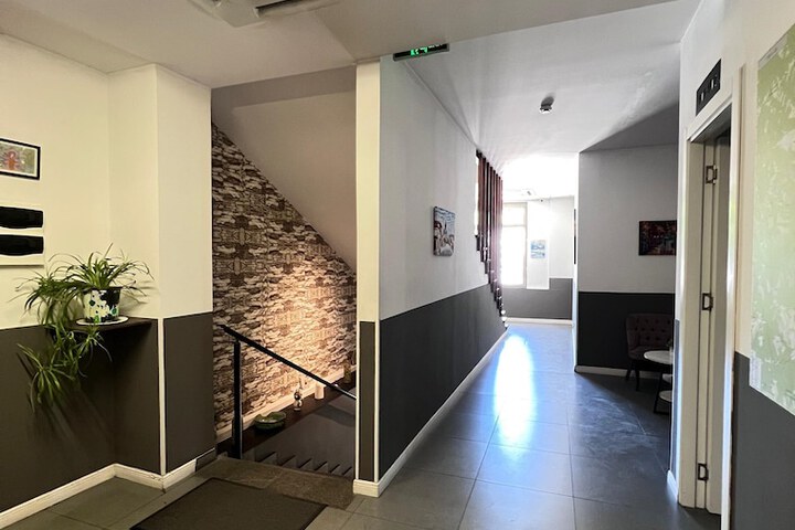 Ballroom/Hall 40 of 41