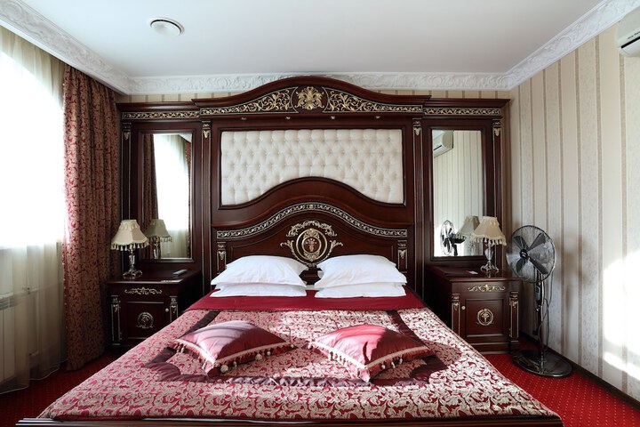 Room 15 of 72
