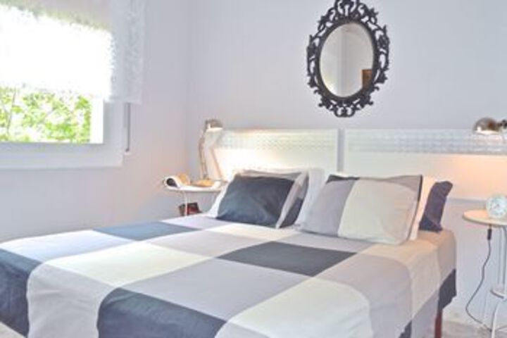 Room 44 of 102
