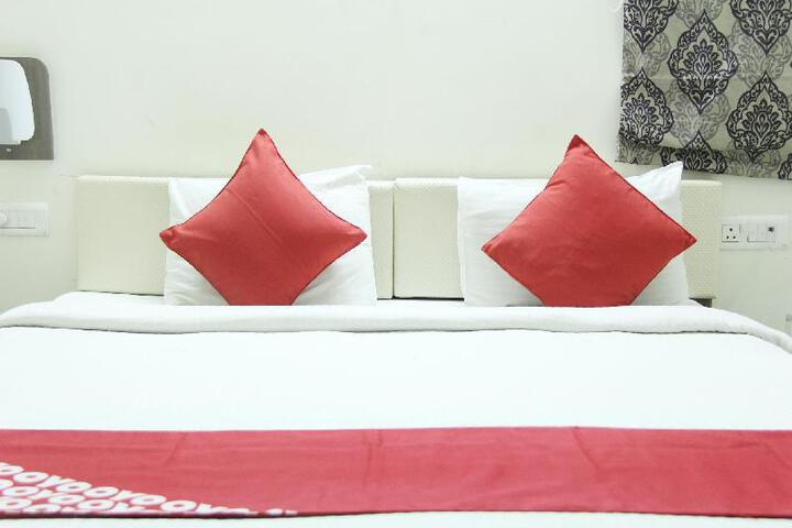 Room 4 of 23