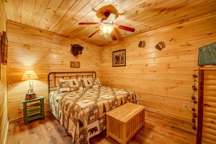 Room 4 of 23