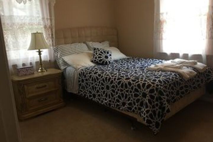 Room 28 of 64