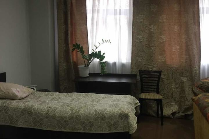 Room 9 of 26