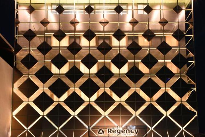 HOTEL REGENCY GRANDE