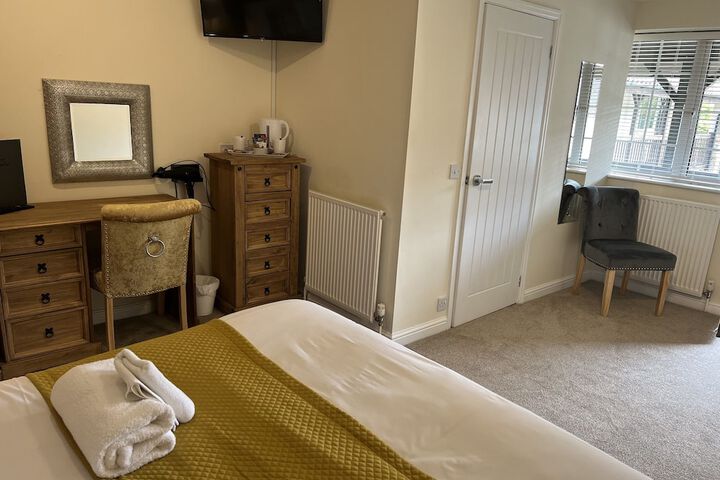 Room 18 of 83