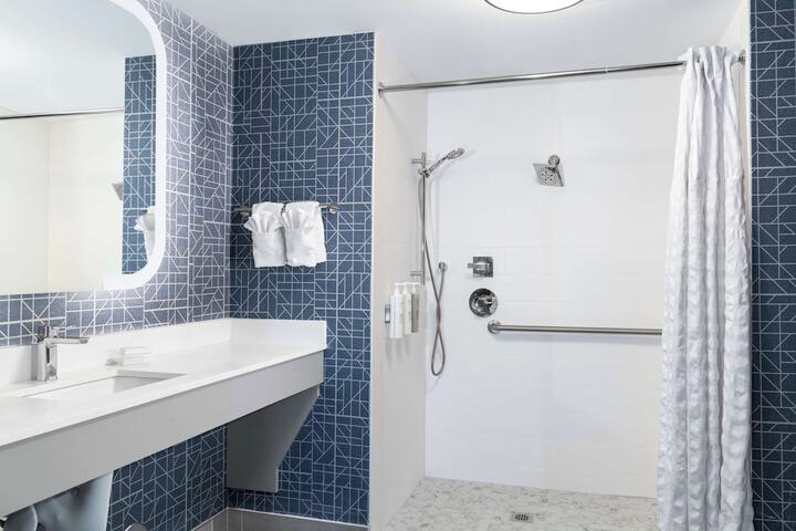 Bathroom shower