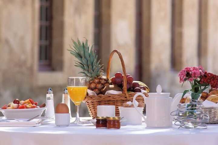 Breakfast/Coffee Service 9 of 23