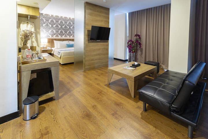 Room 19 of 54