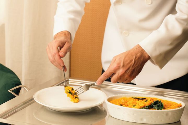 Dining 59 of 76